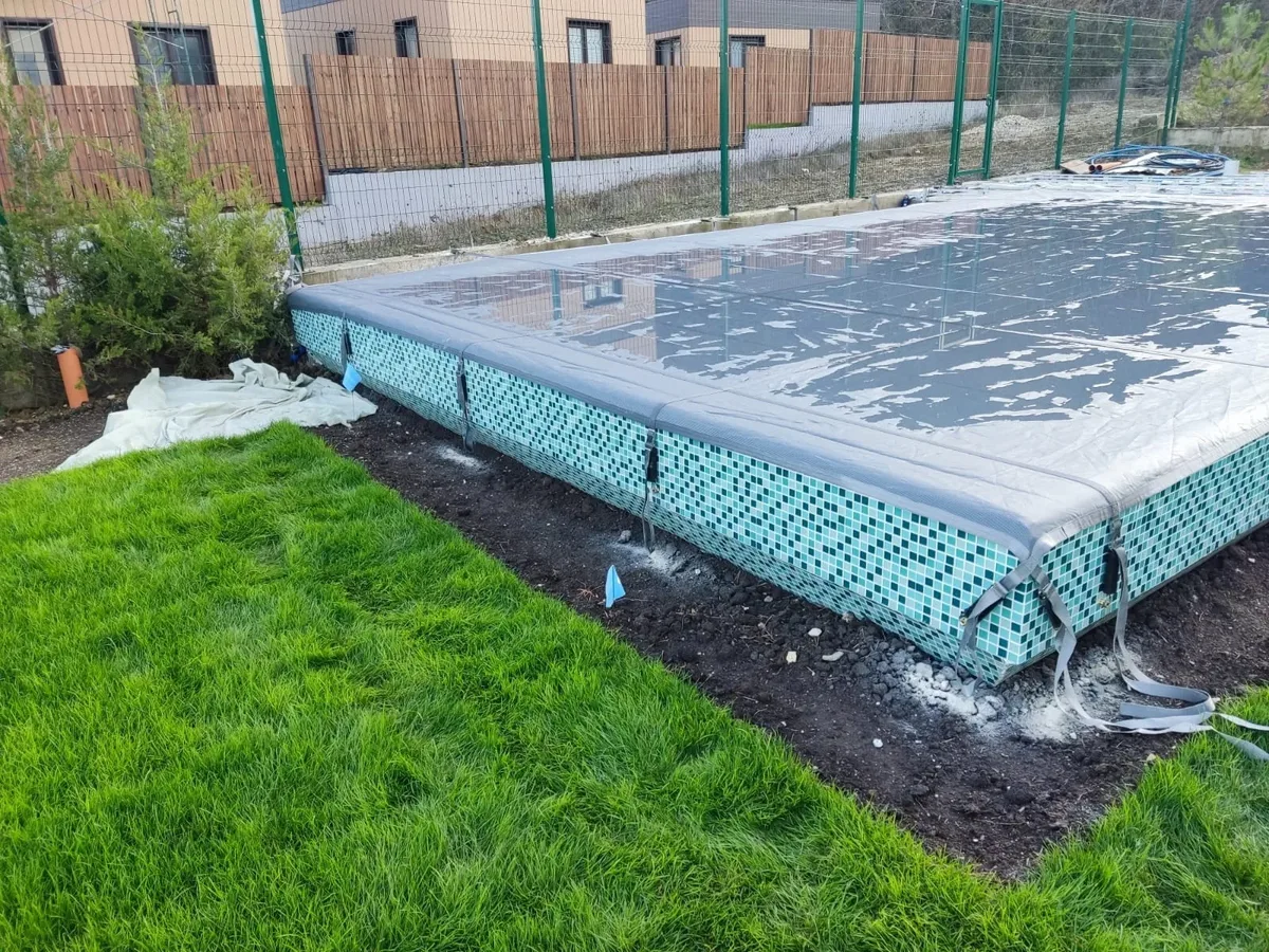 Батутное покрывало на бассейне в Рязани